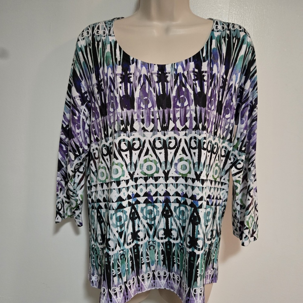 Chico's Size 1 (M) Purple Multicolor Soft Poly‎ 3/4 Sleeve Scoop Neck Knit Top